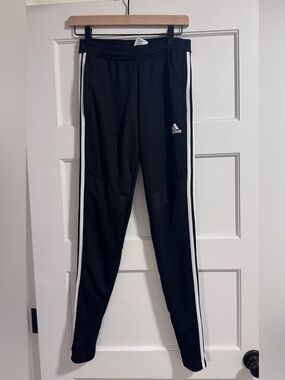 Adidas - Black Jogger pants